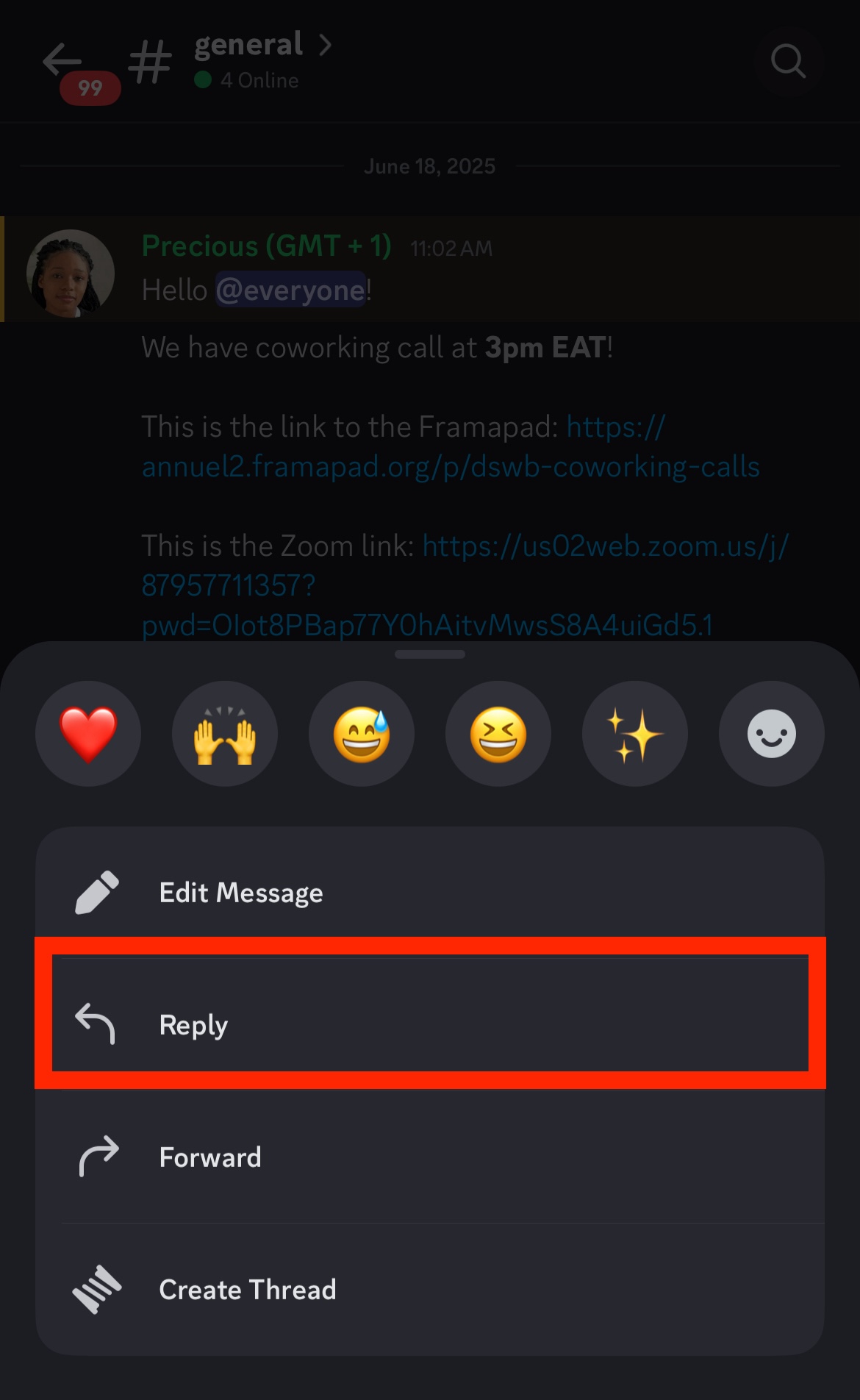 Screenshot image displaying the message reply feature on Discord mobile app