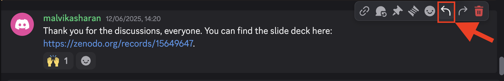 Screenshot image displaying the message reply feature on Discord web app